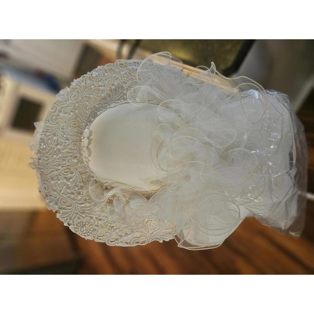 New vintage wedding hat veil